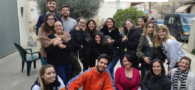 VISITA A LA VIVIENDA TUTELADA DE LA FUNDACIÓN MURCIANA DE SALUD MENTAL VISITA A LA VIVIENDA TUTELADA DE LA FUNDACIÓN MURCIANA DE SALUD MENTAL