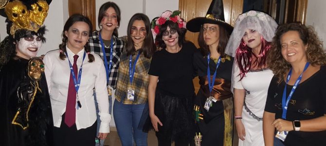 Los alumnos de 2º de FP CESUR preparan una Scape Room sorpresa a los alumnos de 1º en Halloween Los alumnos de 2º de FP CESUR preparan una Scape Room sorpresa a los alumnos de 1º en Halloween